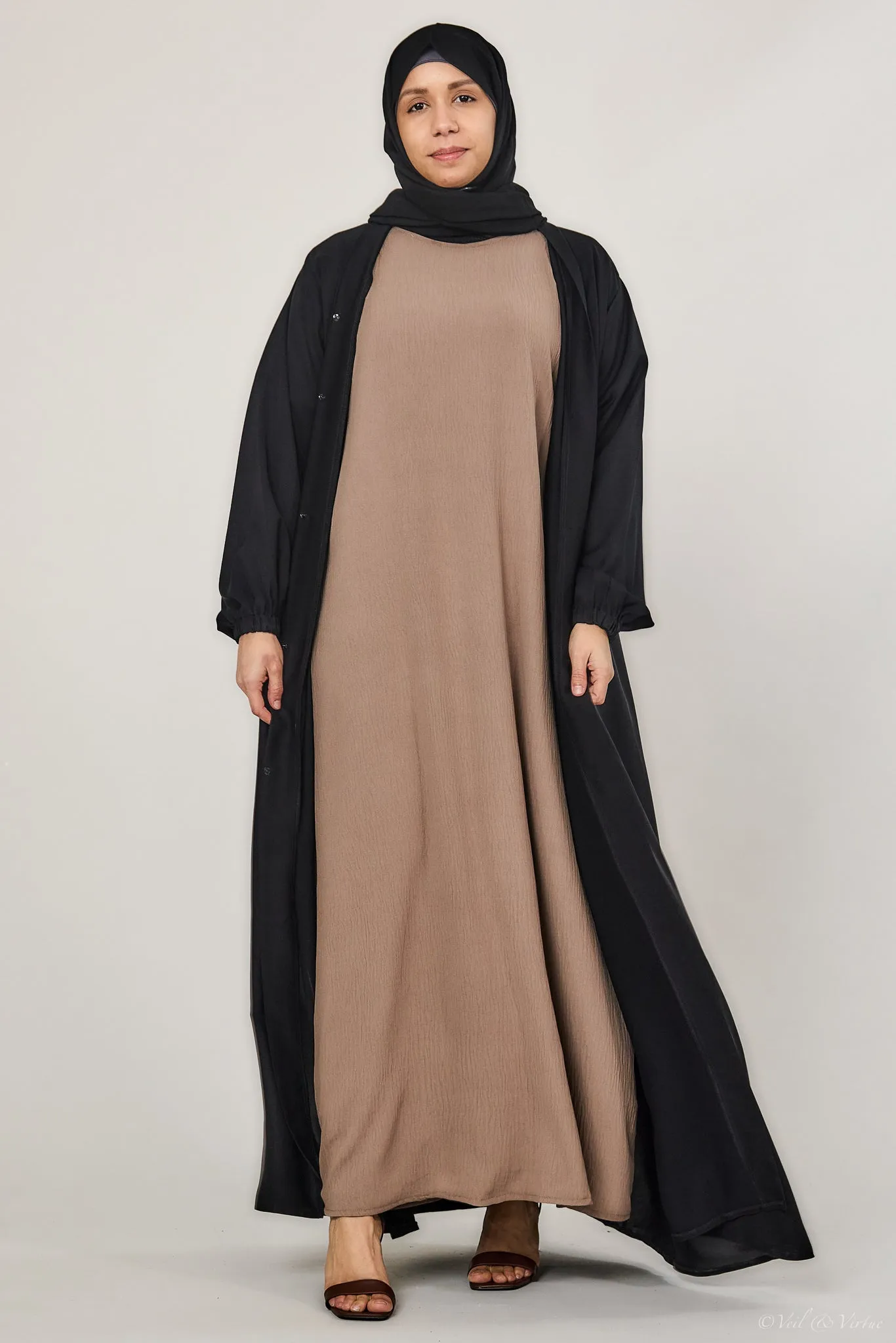 Short-Sleeved Crinkle Abaya Slip Dress Khaki