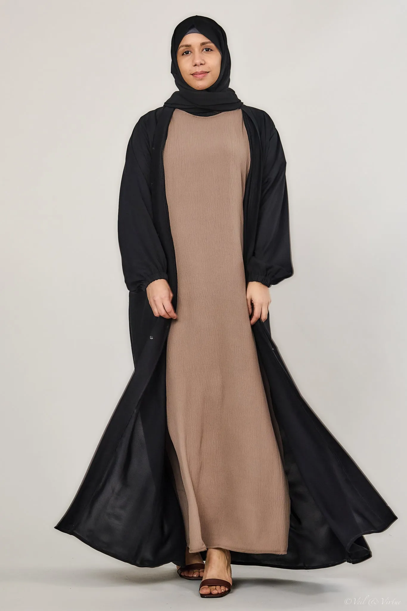 Short-Sleeved Crinkle Abaya Slip Dress Khaki