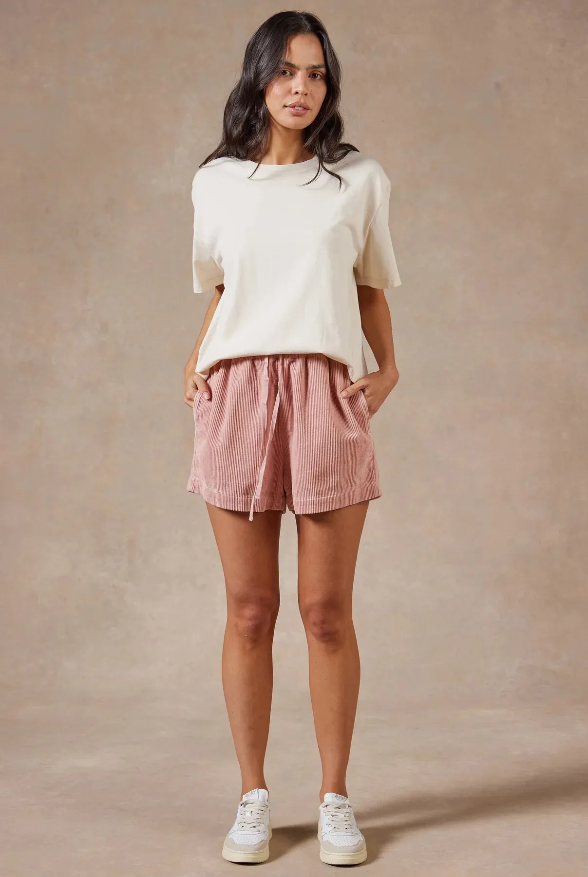 (W) Lebowski Cord Short in Chalk Pink